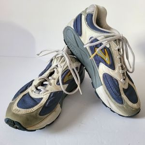 Brooks addiction 5 size 8.5